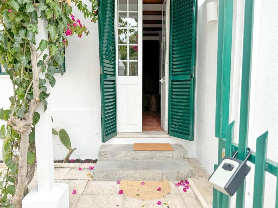 Costa Inn Beach House With Pool By Homeful Homes กอสตา ดา กาปาริกา ภายนอก รูปภาพ