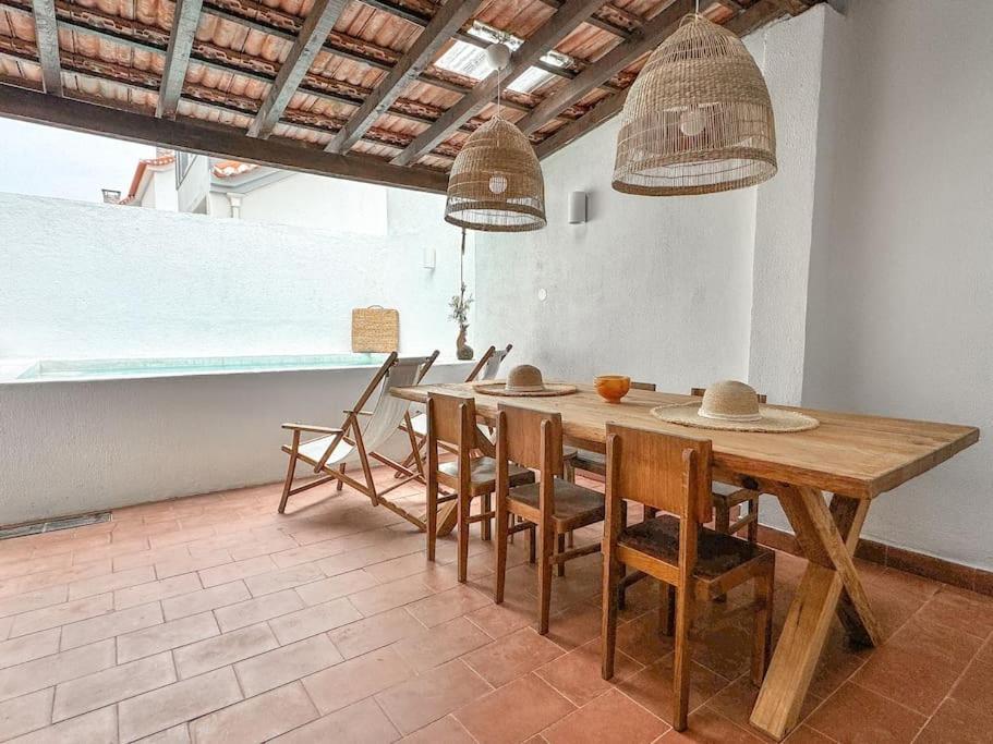 Costa Inn Beach House With Pool By Homeful Homes กอสตา ดา กาปาริกา ภายนอก รูปภาพ